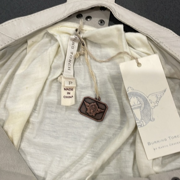 Burning Torch Leather front top - Picture 5 of 6